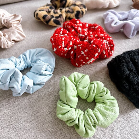 HAIR TIES, PRICE FOR ALL, ARTIZIA, SEPHORA, THXSILK, ETC. - Picture 7 of 8